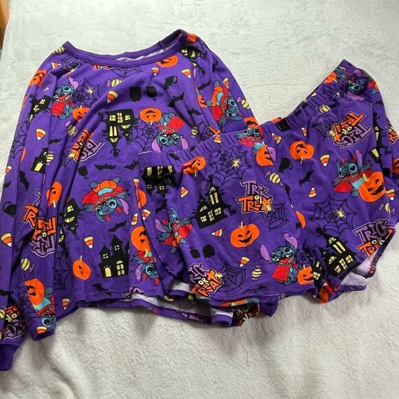 Disney Halloween PJ Top Women’s 3X (22w-24w) Purple Lilo + Stitch Shirt Lounge - Picture 1 of 9